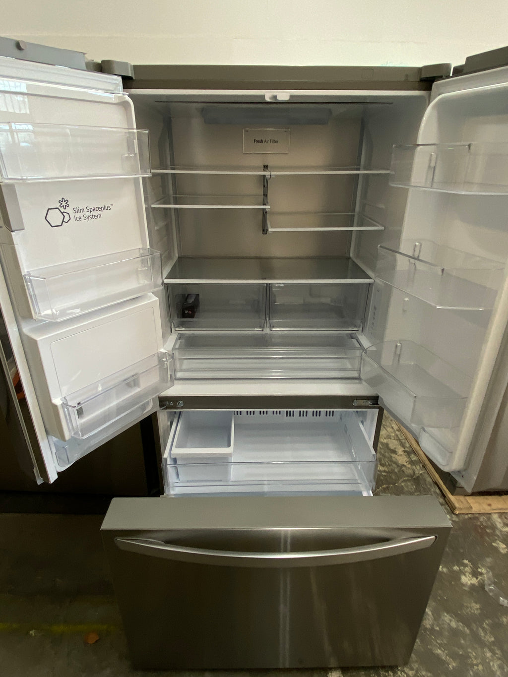 LG 29 cu. ft. SMART Standard Depth MAX French Door Refrigerator