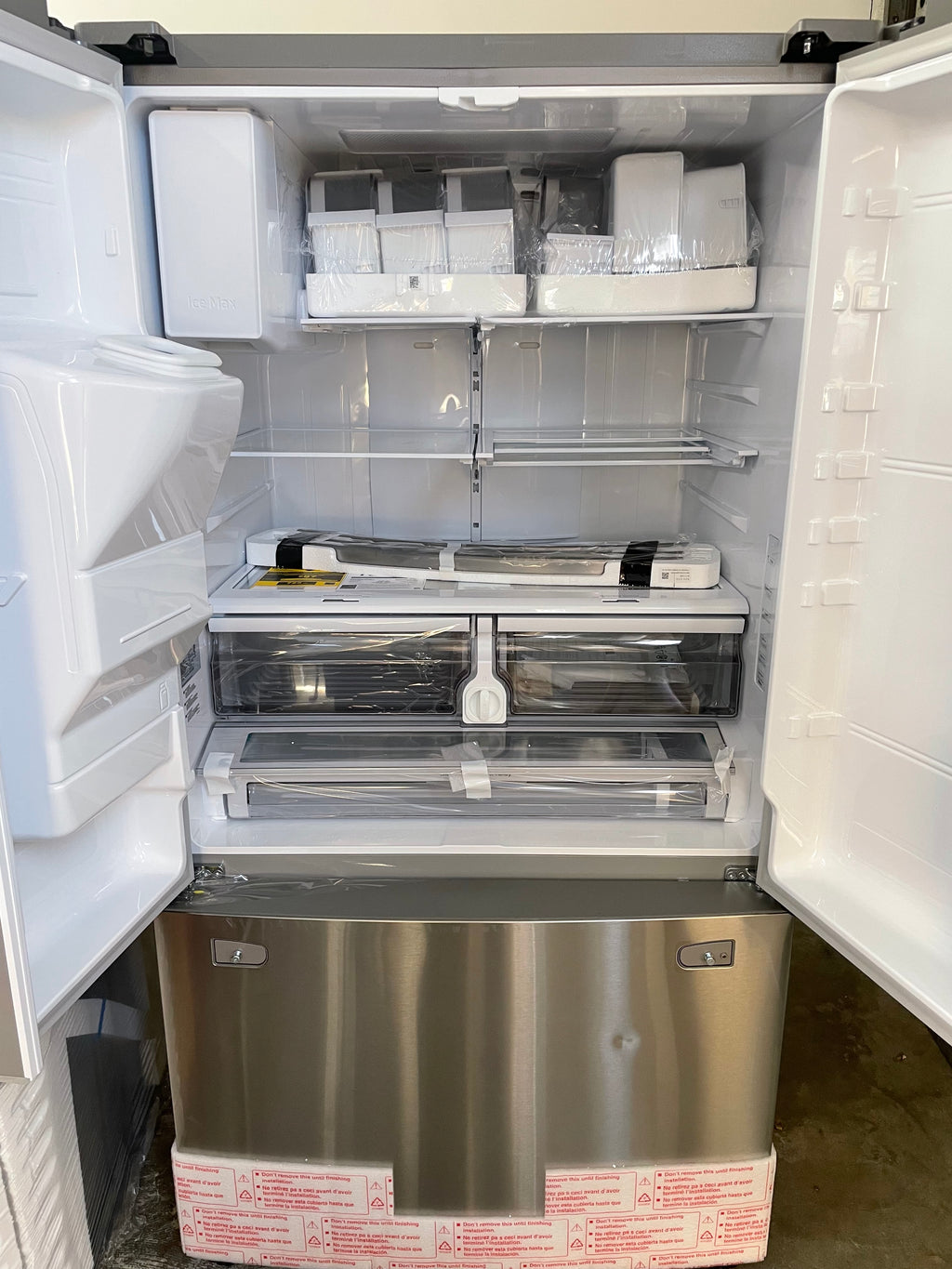 Samsung - 32 Cu. ft. 3-Door French Door Smart Refrigerator with Dual Auto Ice Maker - Stainless Steel